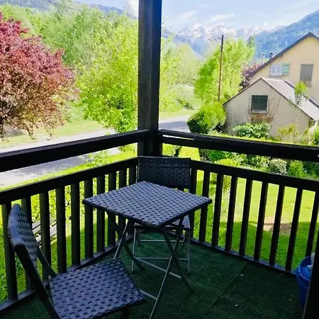 Agreable Studio Neuf Avec Vue + Parking Gratuit Bagneres-de-Luchon Exterior photo