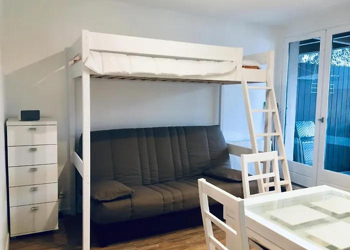 Agreable Studio Neuf Avec Vue + Parking Gratuit